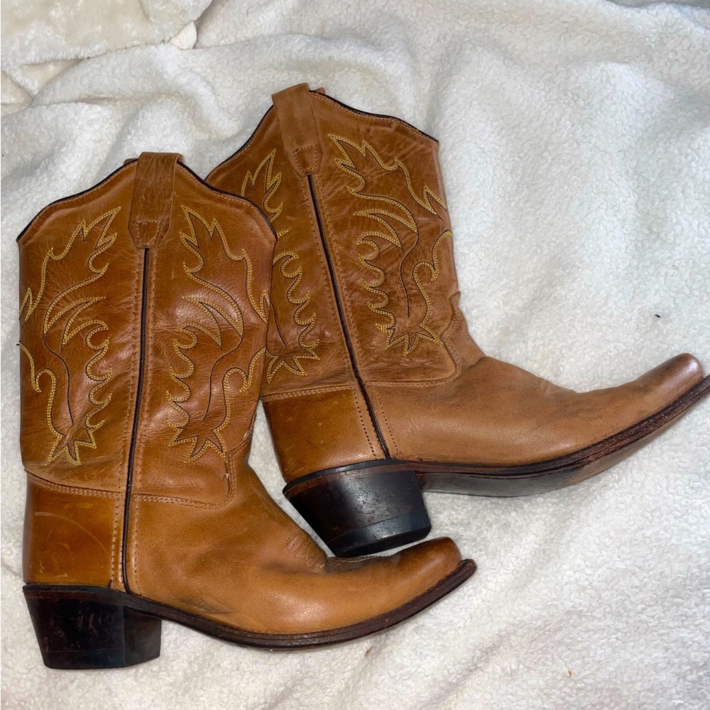 Women’s country western boots size 5